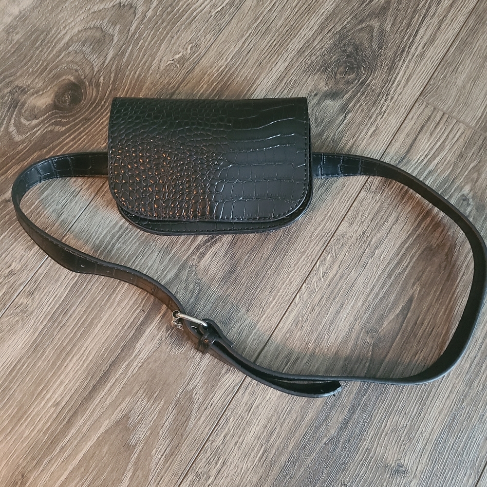 Black belt bag - Picture 2 of 6